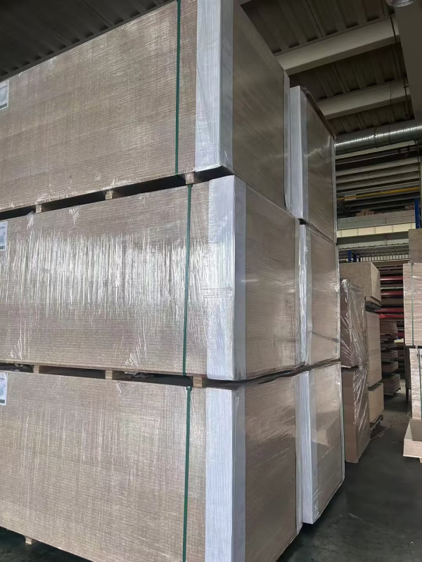 細(xì)木工板與多層板的區(qū)別